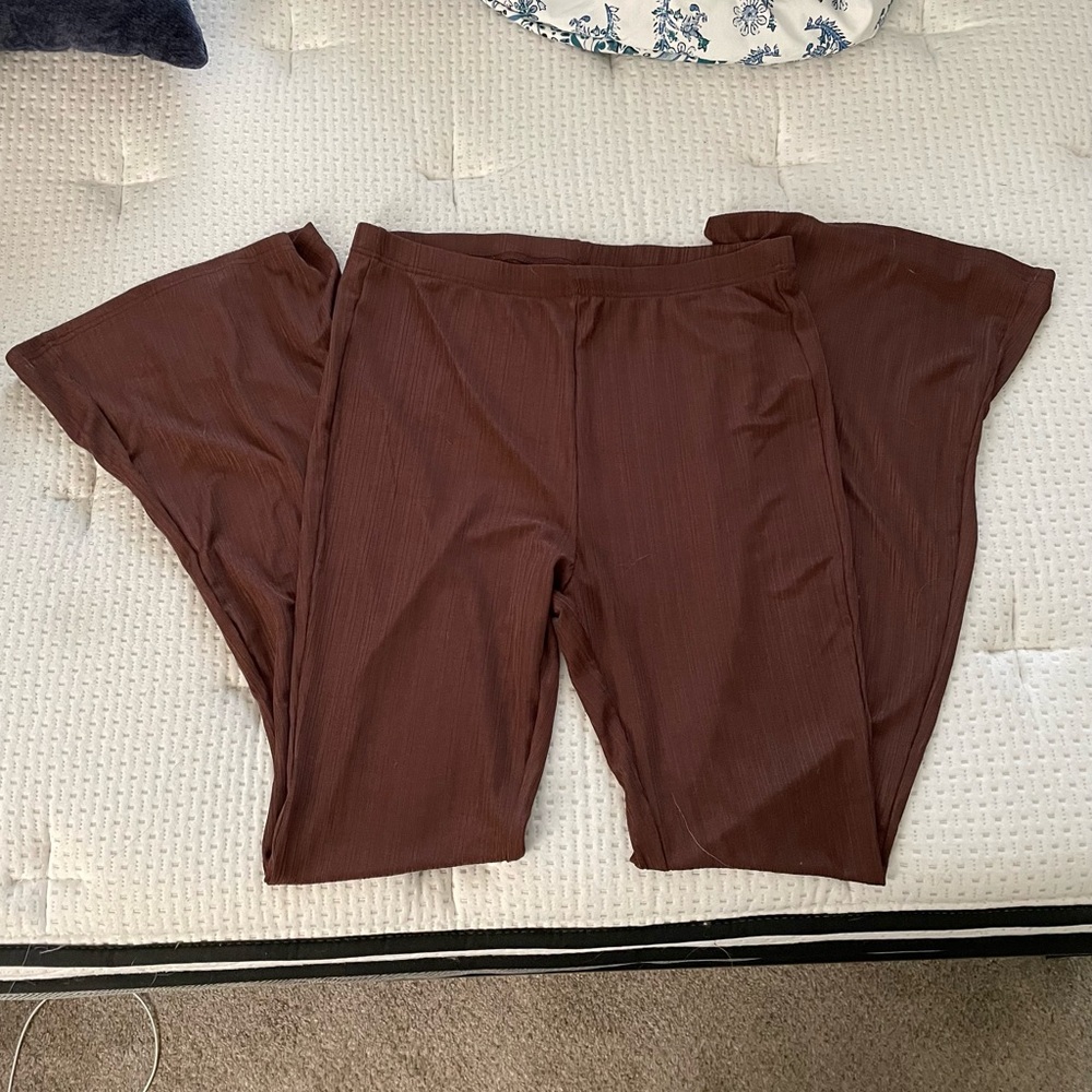 Flare leg stretchy pants